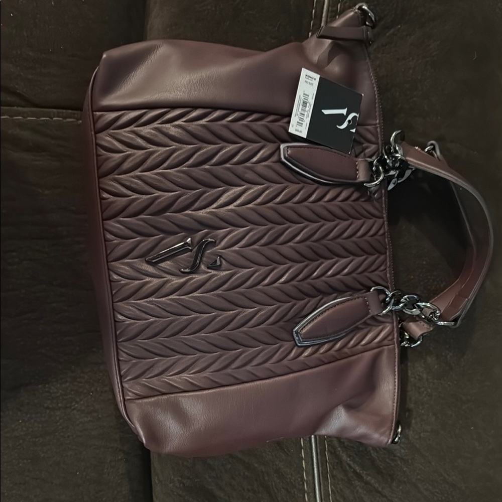 Beautiful Burgandy NWT Simply Vera Wang Purse